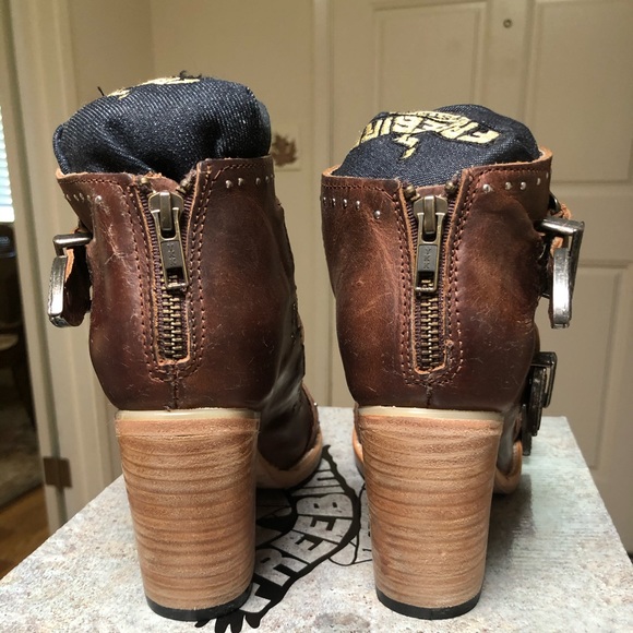 [SOLD] BNIB Freebird by Steven Violet 9.0 Cognac - Picture 5 of 9